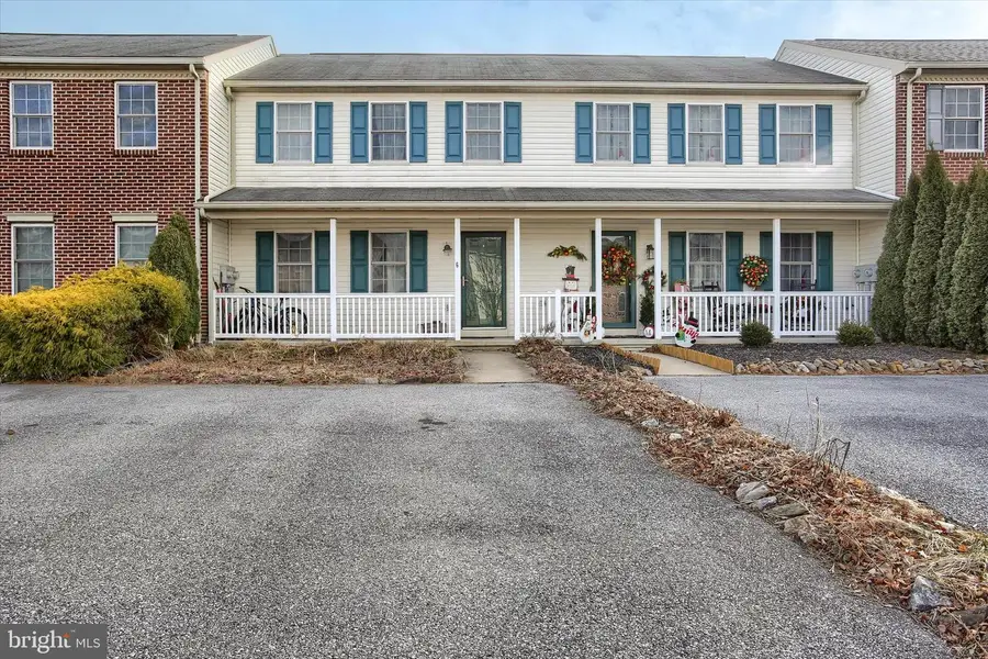 6 Claires Way, Fredericksburg, PA 17026 - Image #2