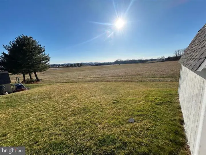 362 W Cedar St, Palmyra, PA 17078 - Image #3