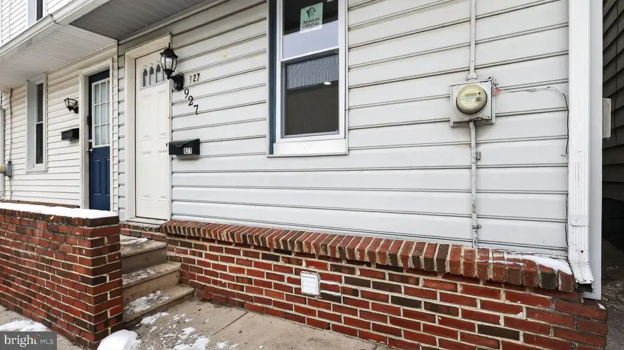 927 Elizabeth St, Lebanon, PA 17042 - Image #2