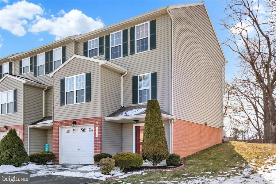 2030 Greystone Dr, Lebanon, PA 17042 - #3