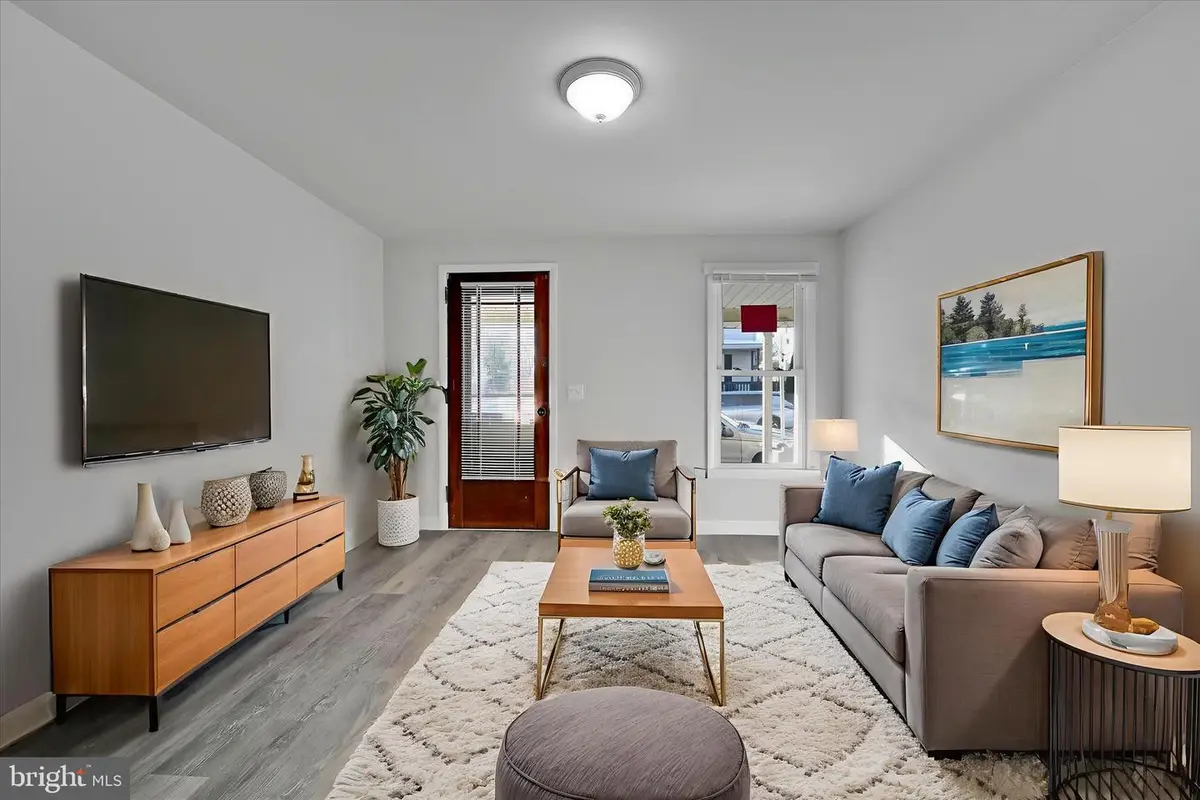 1619 1/2-1/2 1/2 Center, Lebanon, PA 17042 - #1