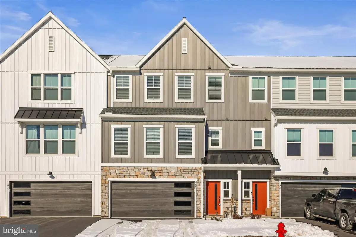 160 Marissa Ct, Newmanstown, PA 17073 - Image #1