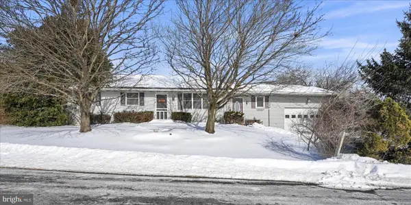 512 School Dr, FREDERICKSBURG, PA 17026