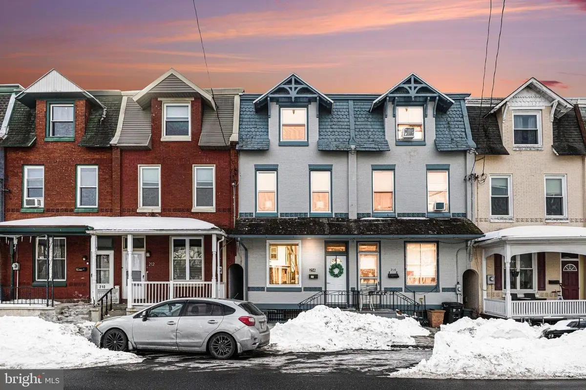 214 Chestnut St, Lebanon, PA 17042 - #1