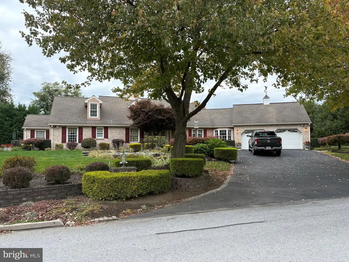 107 Cedar St, Lebanon, PA 17042 - #1