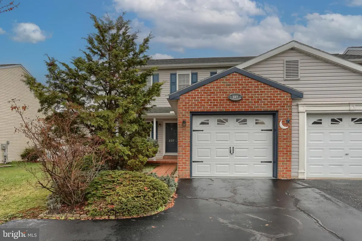 337 Lighthouse Dr, Jonestown, PA 17038 - #1