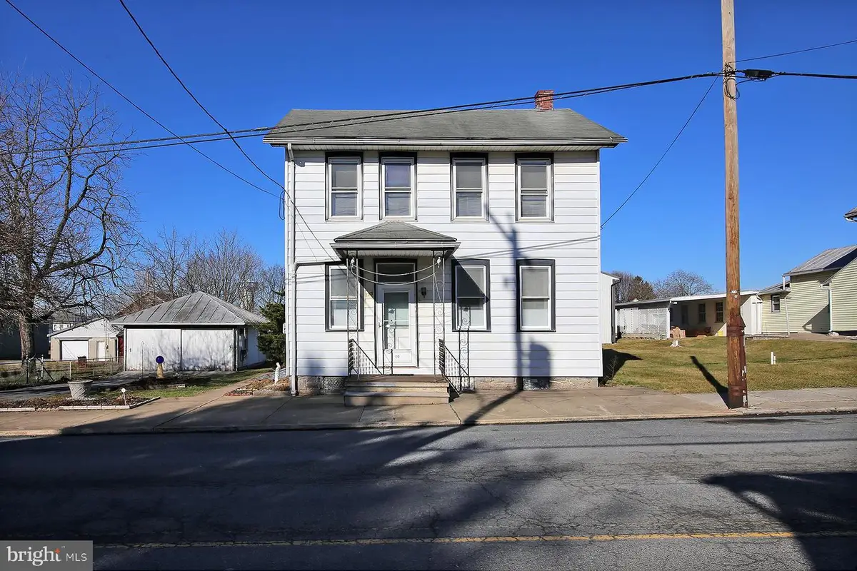 153 N Center St, Fredericksburg, PA 17026 - #1