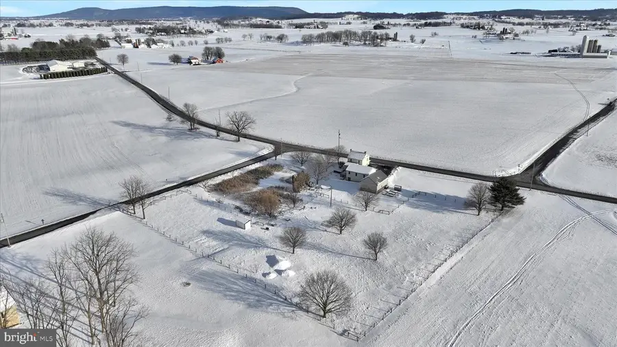 204 W Reistville Rd, Myerstown, PA 17067 - #3