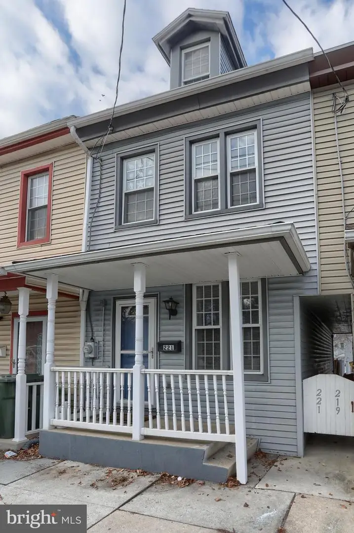 221 Walnut St, Lebanon, PA 17042 - #2