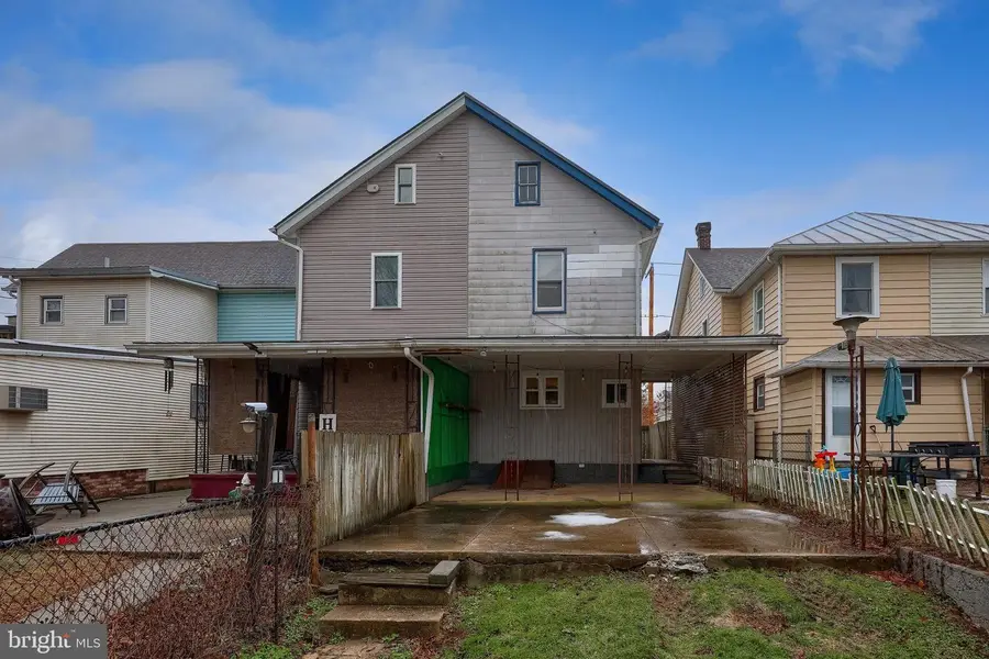 21 E Richland Ave, Myerstown, PA 17067 - #2