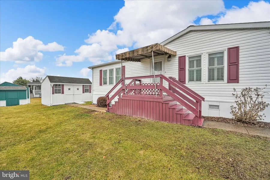 583 W Cedar St, Palmyra, PA 17078 - #2