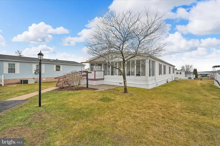 583 W Cedar St, Palmyra, PA 17078 - #3