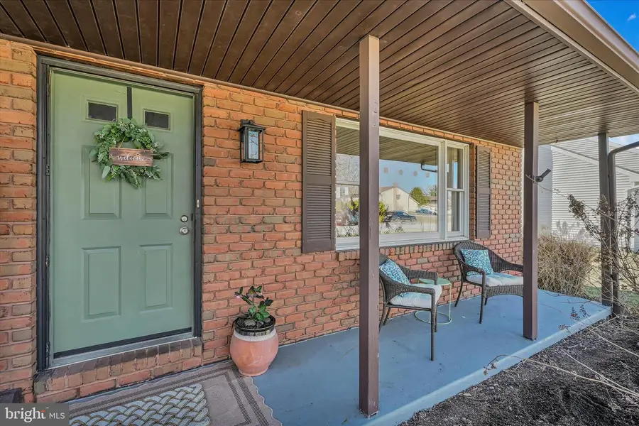 28 Maple Ln, Myerstown, PA 17067 - #2