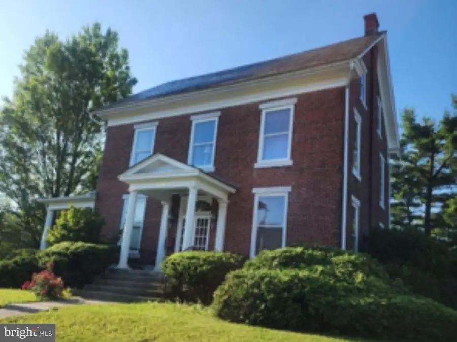 330 E Main St, Annville, PA 17003 - #3