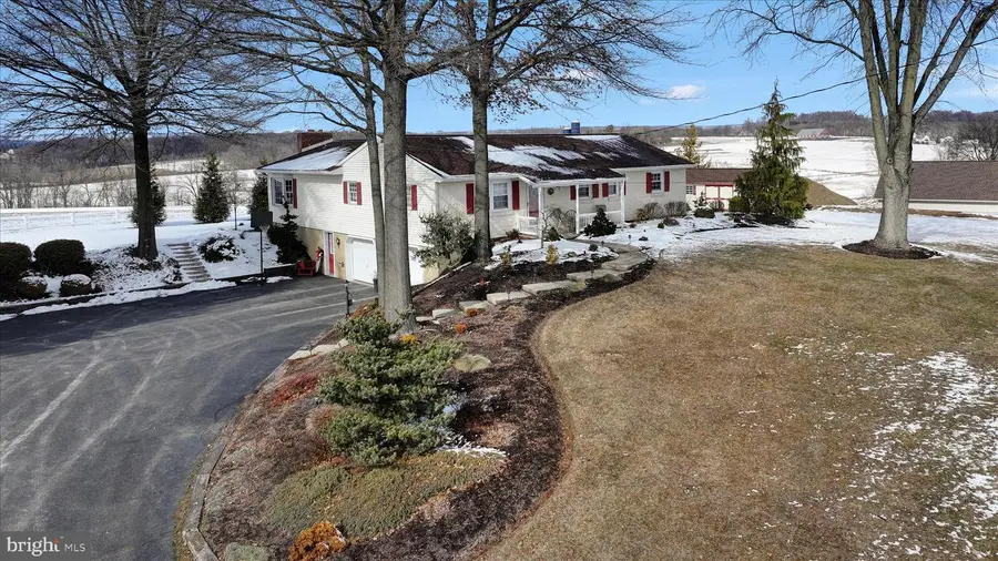 61 W Rosebud Rd, Myerstown, PA 17067 - #3