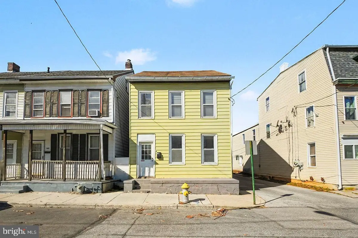 537 N 11th St, Lebanon, PA 17046 - #1