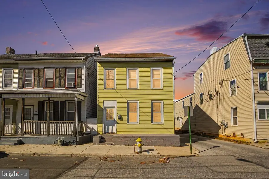 537 N 11th St, Lebanon, PA 17046 - #2