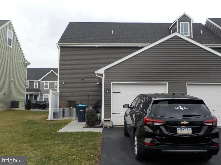 736 Farmwood Ln U-0089, Lebanon, PA 17042 - #2