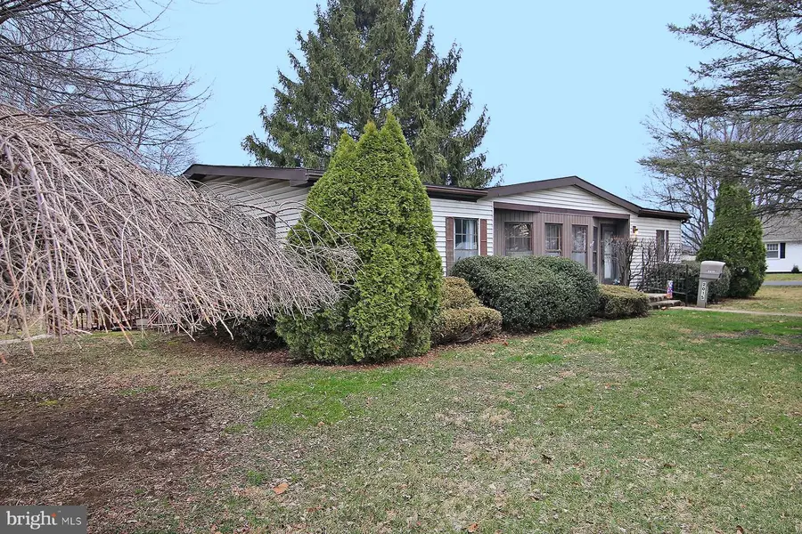 2015 E Pennsylvania Ave, Lebanon, PA 17042 - #3