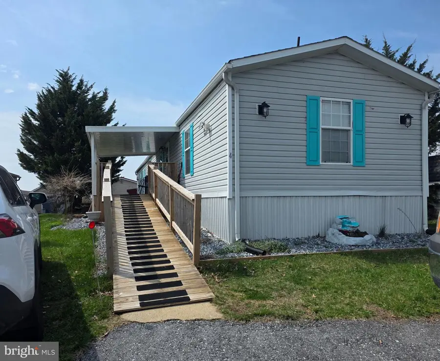 4 Pine St, Fredericksburg, PA 17026 - #2