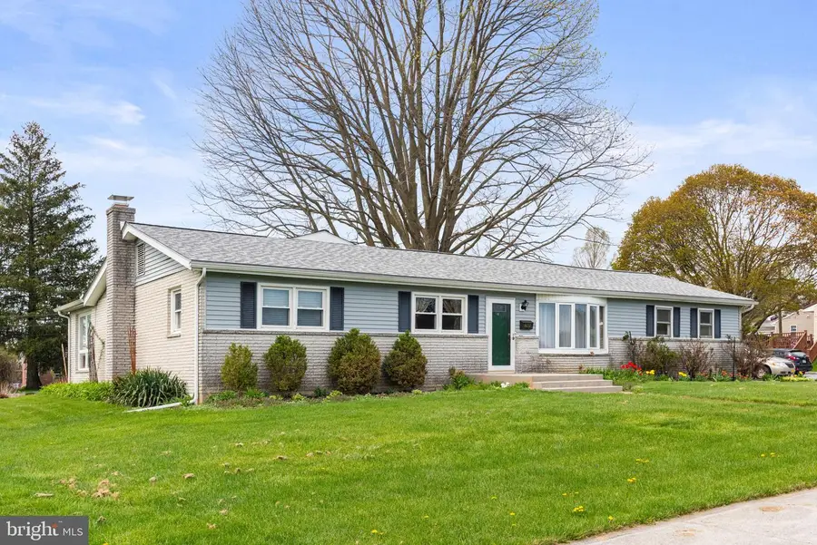 651 N Grant St, Palmyra, PA 17078 - #2