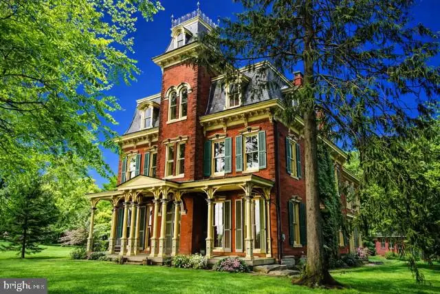 807 Weavertown Rd, Myerstown, PA 17067 - #1