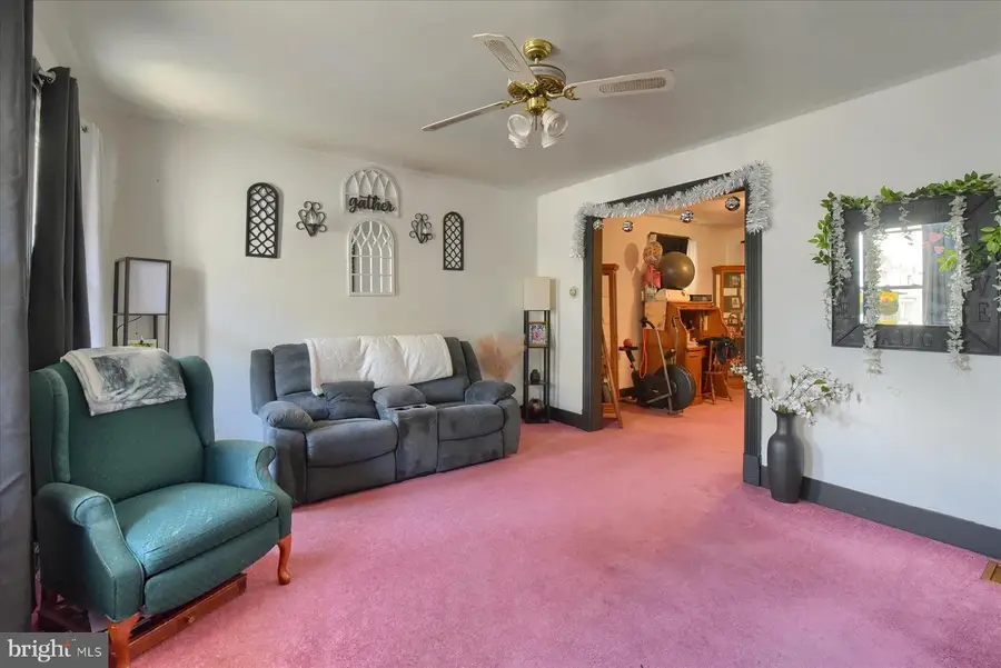 357 N 3rd St, Lebanon, PA 17046 - #2