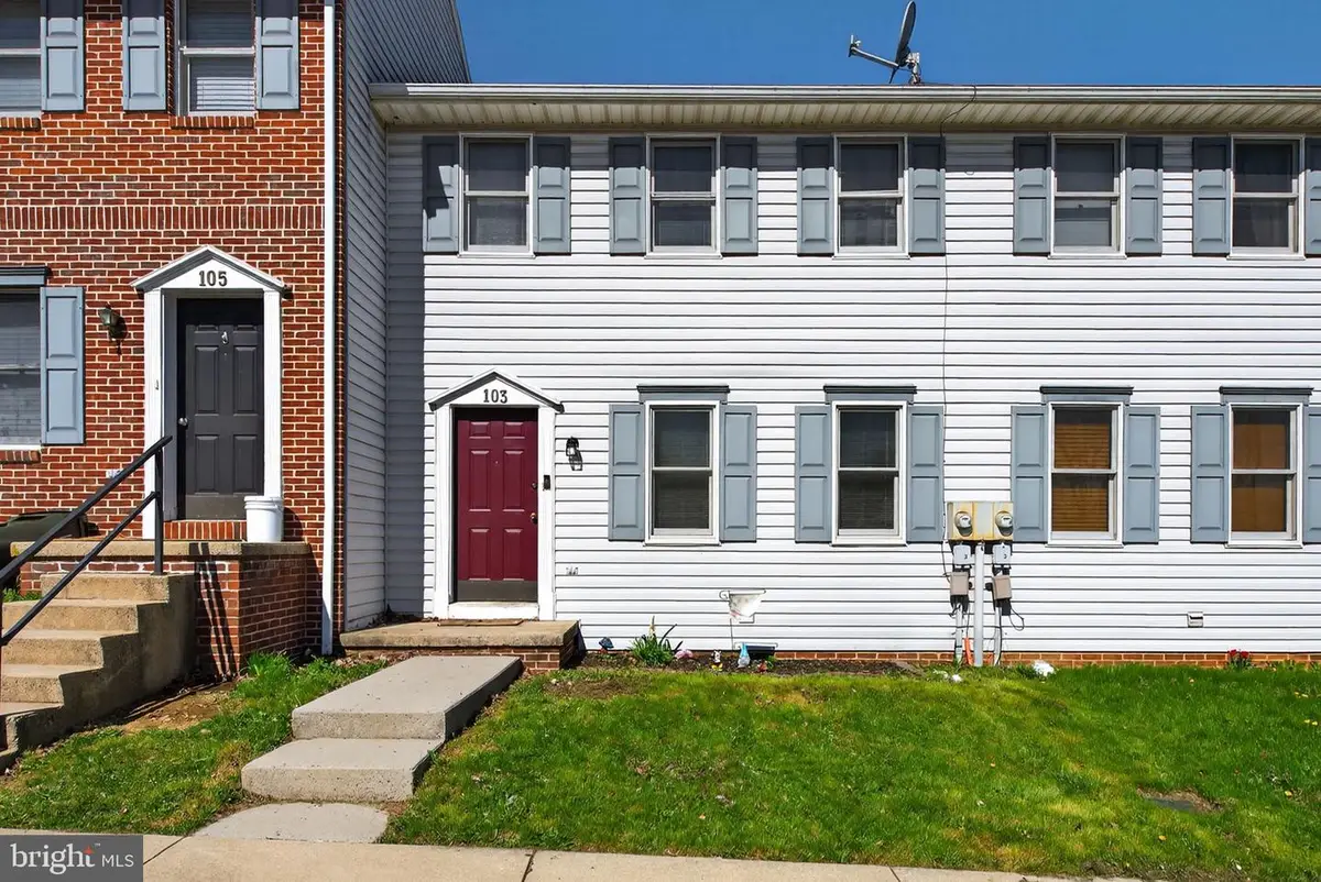 103 Village Ct, Lebanon, PA 17042 - #1