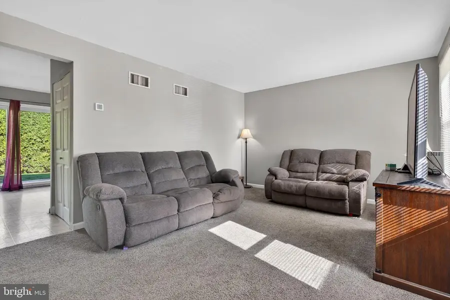 103 Village Ct, Lebanon, PA 17042 - #3