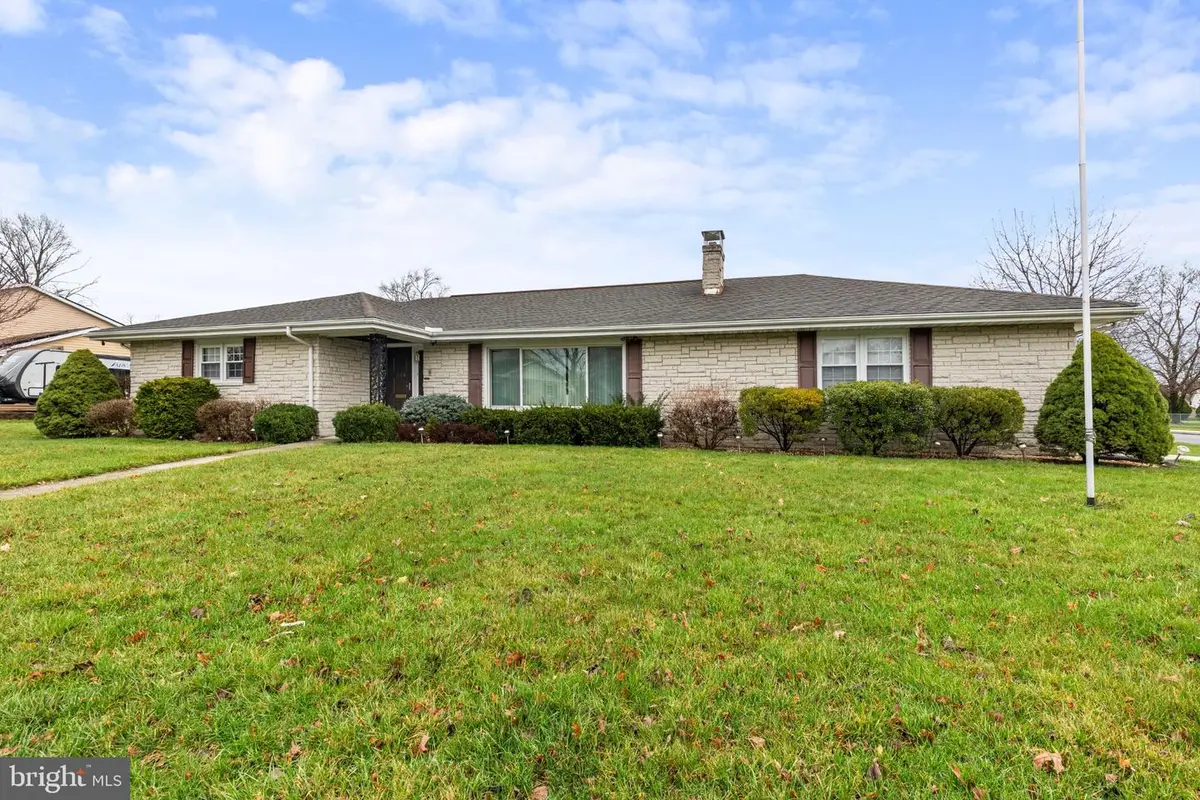 134 Lynnwood Dr, Palmyra, PA 17078 - #1