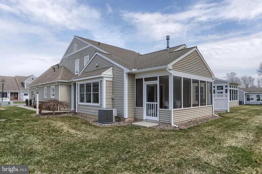 1045 English Dr, Lebanon, PA 17042 - #3