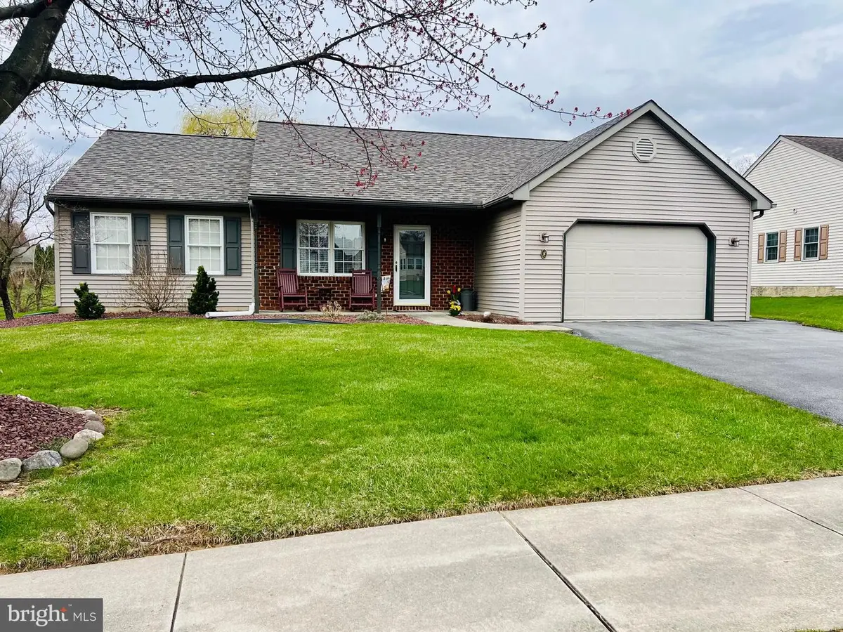 5 Springhouse Dr, Myerstown, PA 17067 - #1