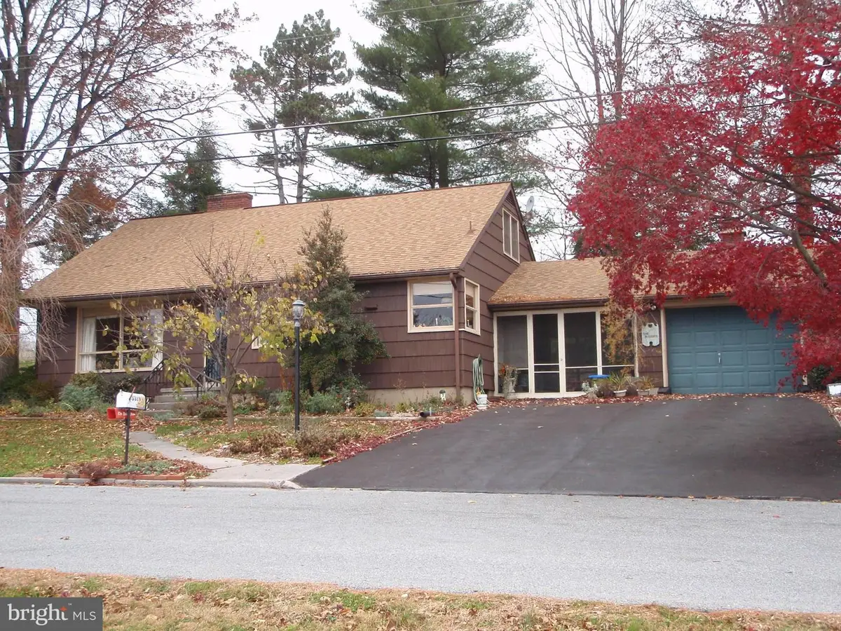 3319 Hillside Dr, Lebanon, PA 17046 - #1