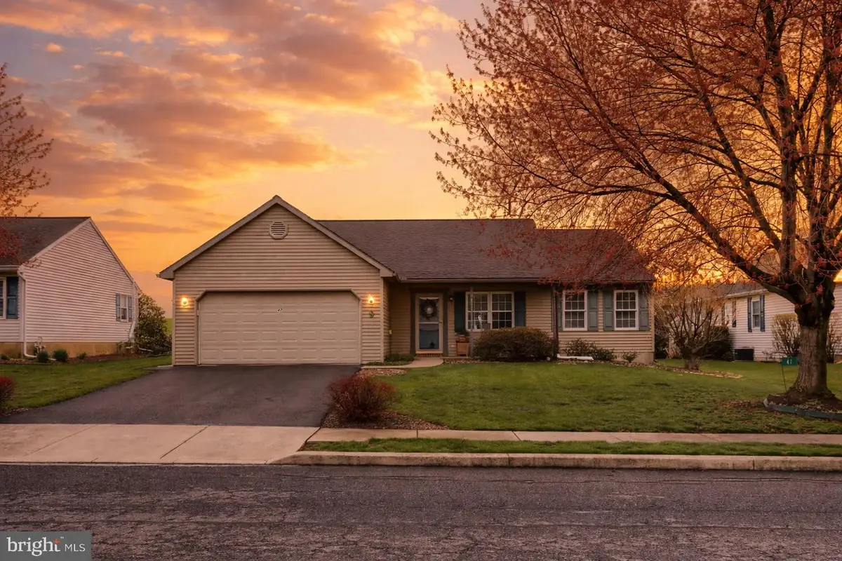 47 Arbor Dr, Myerstown, PA 17067 - #1