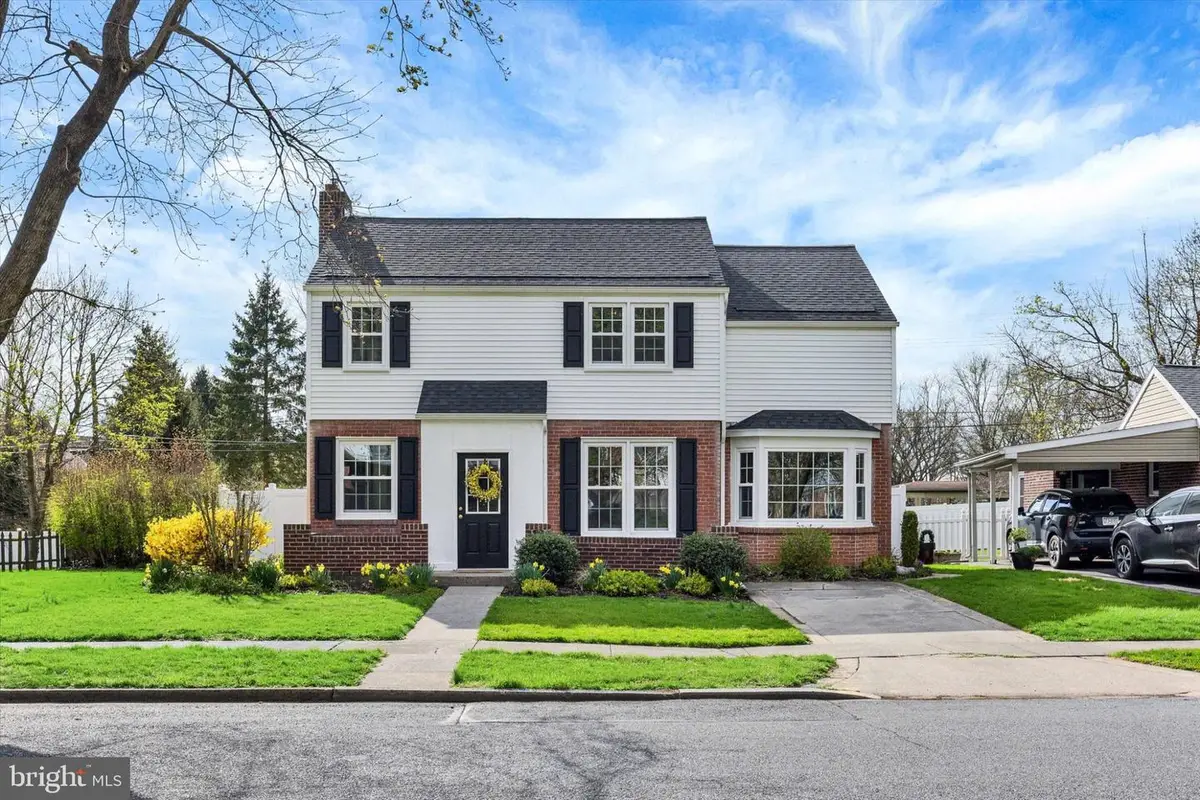 527 Park Dr, Lebanon, PA 17042 - #1