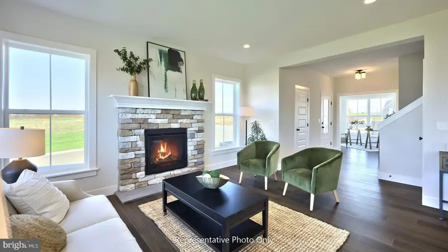 42 Canterbury Ln, Annville, PA 17003 - #2