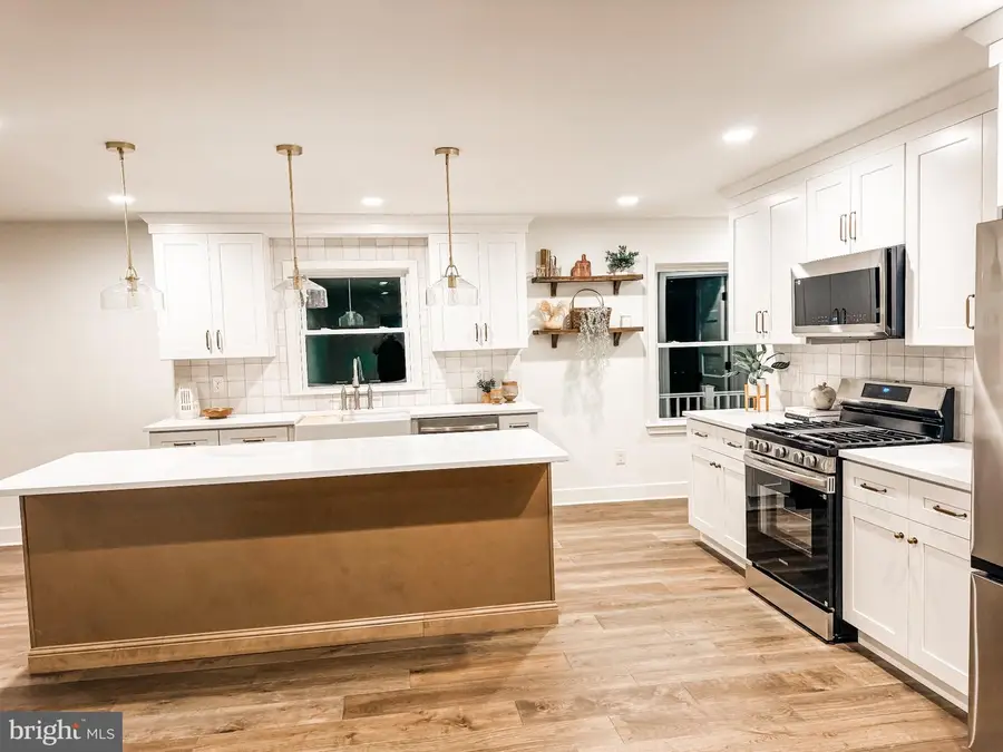 36 Kingston Dr, Palmyra, PA 17078 - #3