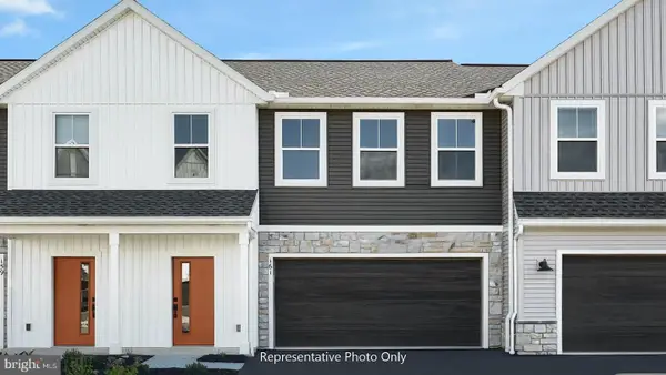 136 Marissa Ct, NEWMANSTOWN, PA 17073