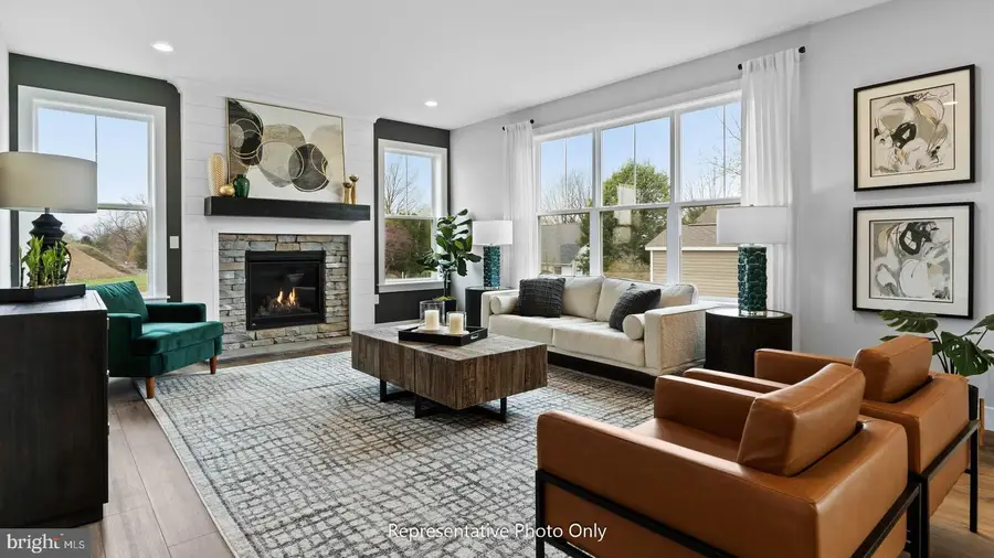 110 Copper Ridge Dr, Newmanstown, PA 17073 - #2