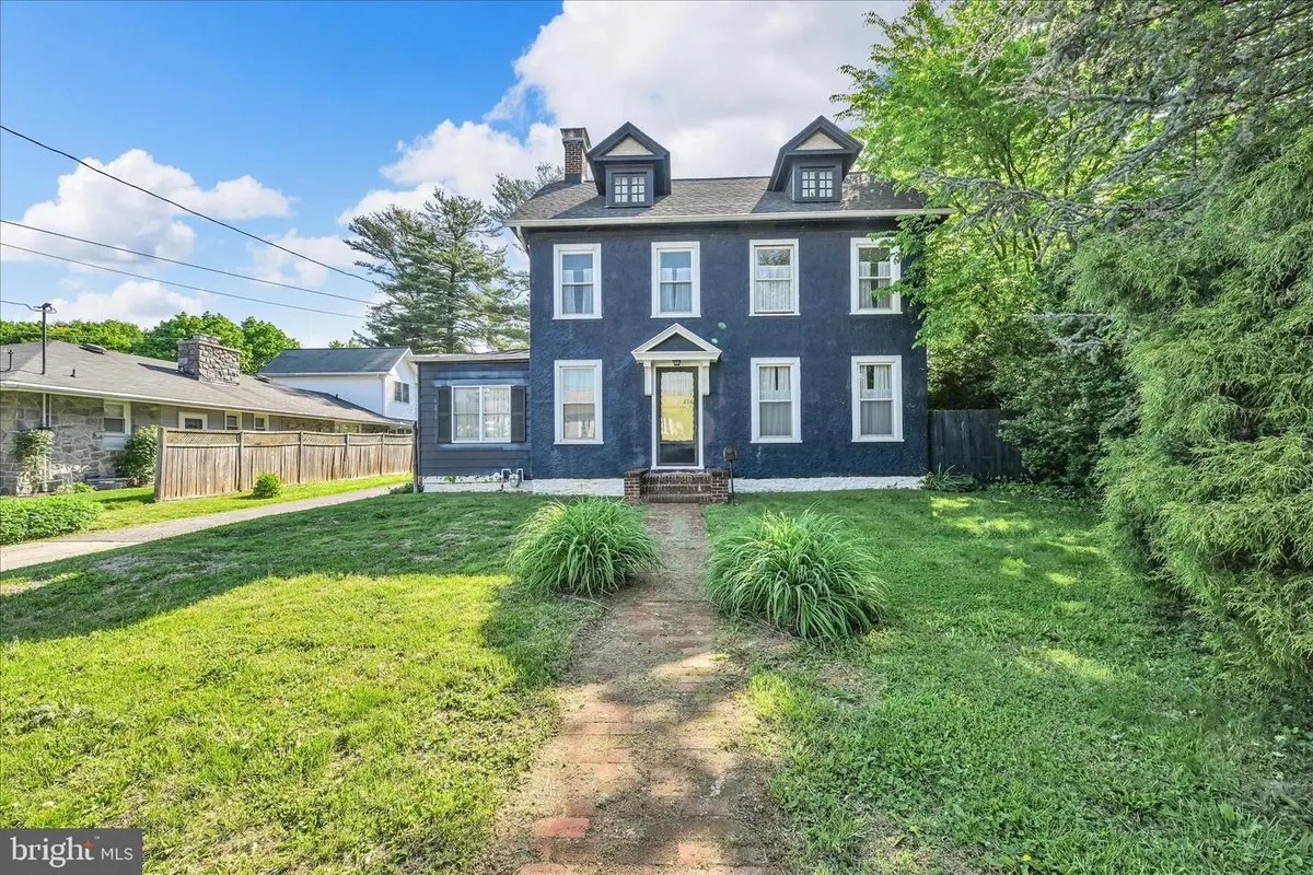 214 S Lincoln Ave, Lebanon, PA 17042 - #1