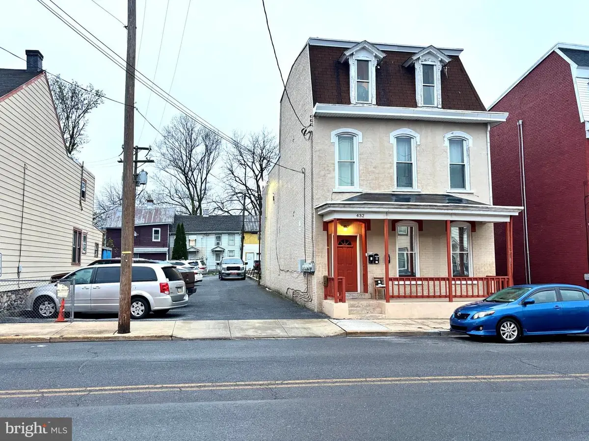 432 N 5th St, Lebanon, PA 17046 - #1