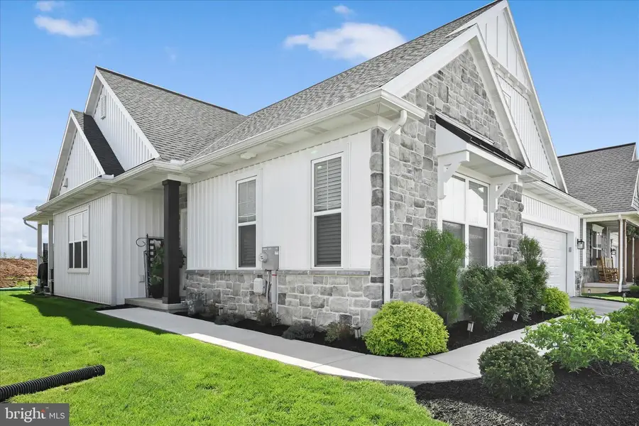 109 Bellflower Ave, Annville, PA 17003 - #3