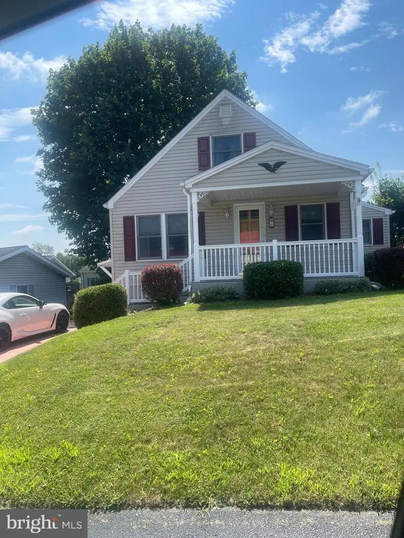 6 E Church St, Lebanon, PA 17046 - #1