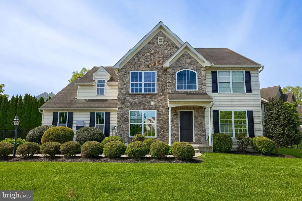 13 S Larkspur Dr, Palmyra, PA 17078 - #1