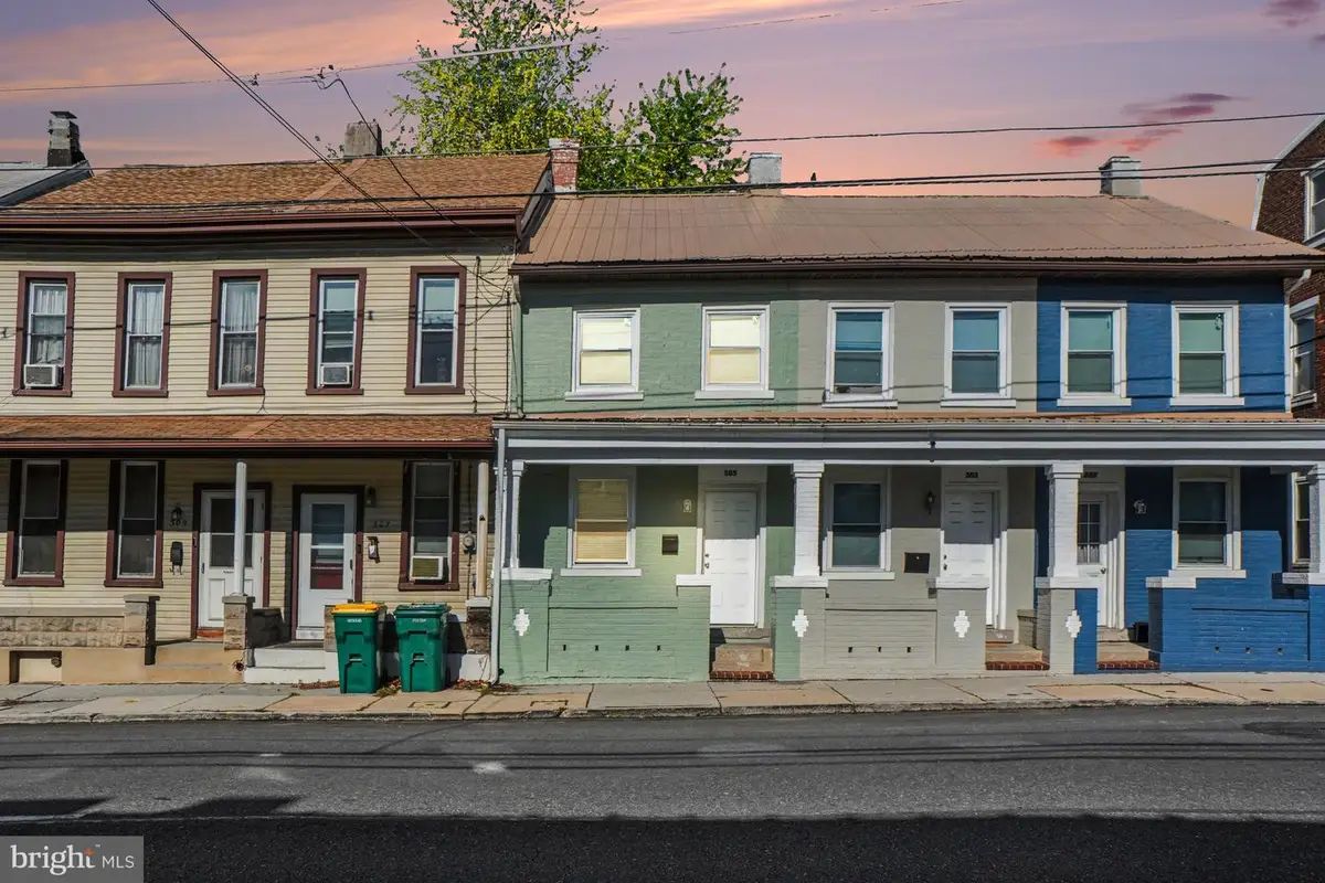 305 S 9th St, Lebanon, PA 17042 - #1