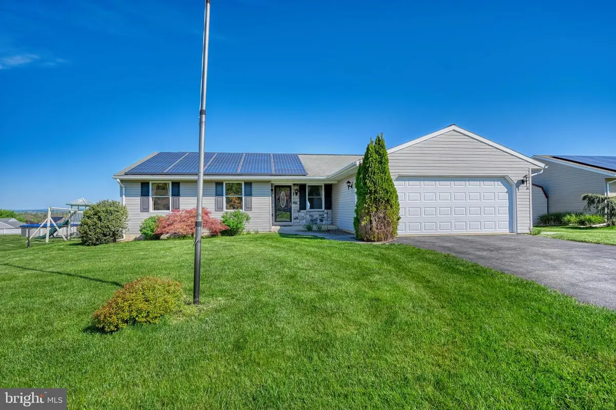 130 Sweetwater Ln, Newmanstown, PA 17073 - #1