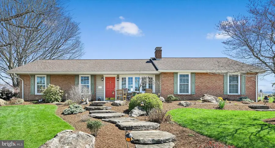 118 Maple St, Myerstown, PA 17067 - #3
