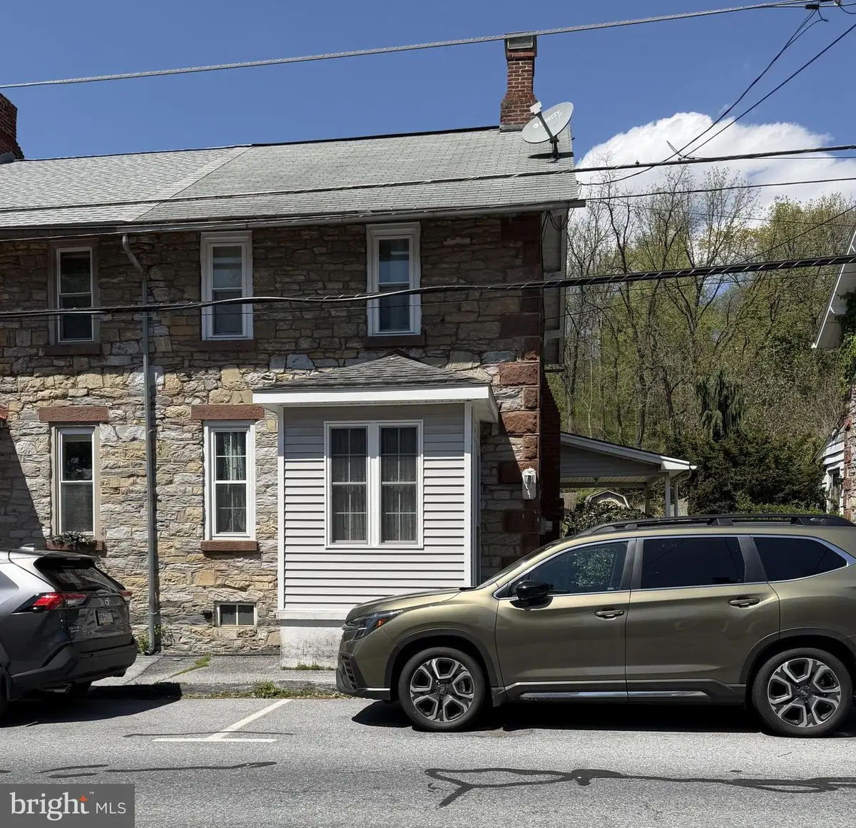 354 Boyd St, Lebanon, PA 17042 - #1