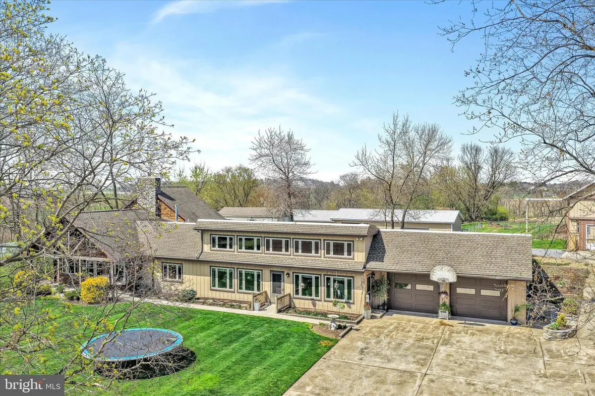 219 Old Mill Rd, Newmanstown, PA 17073 - #1