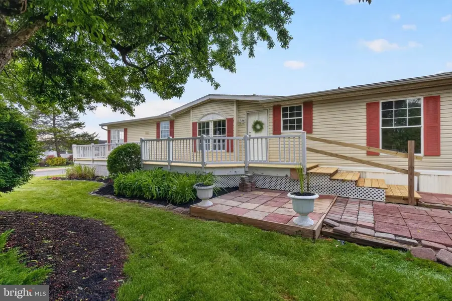 684 W Cedar St, Palmyra, PA 17078 - #3